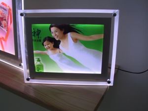 Акрилни супер тънък Led светлина кристал кутия