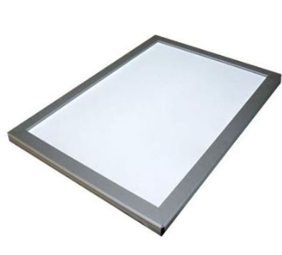LED акрилна светлинна кутия