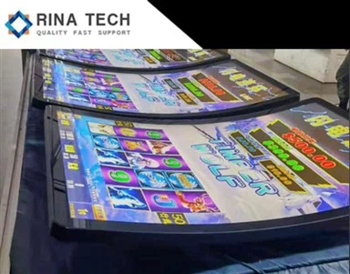 Извита екран на слот машина